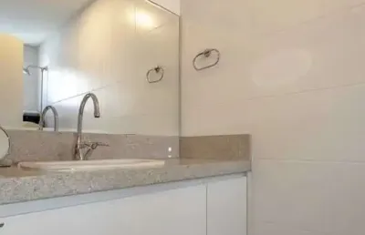 Apartamento mobiliado com 3 suítes e 3 vagas no centro de balneário camboriú