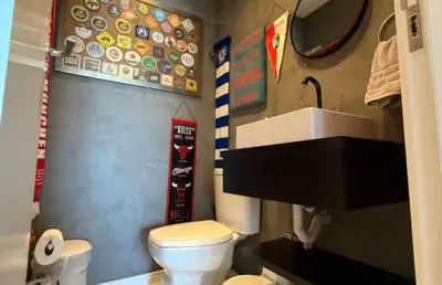 Apartamento diferenciado e mobiliado com 2 suítes e 1 vaga de garagem no bairro fazenda em itajaí