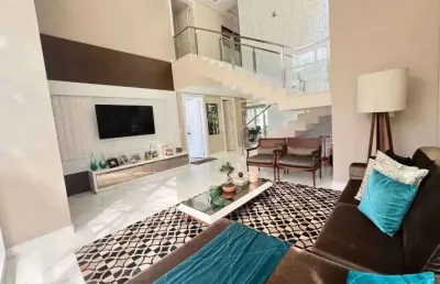 Casa de alto padrão em condomínio fechado com 5 suítes e 4 vagas de garagem em itajaí