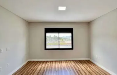 Casa em condomínio com 4 dormitórios e 4 vagas de garagem em camboriú