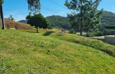 Terreno com 342,28m2 em condomínio fechado em camboriú