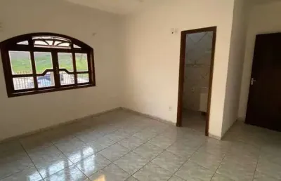 Casa com 3 dormitórios sendo 1 suíte 2 vagas de garagem proximo terminal urbano água verde em blumenau