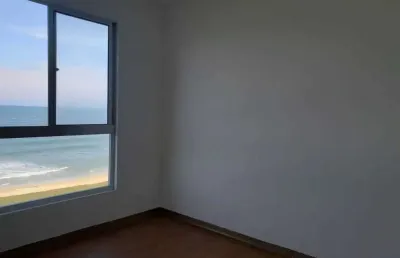 Apartamento pé na areia, vista para o mar, com 02 quartos e área de lazer completa em barra velha/sc
