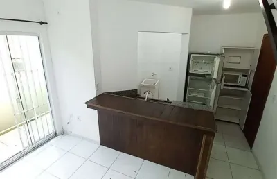 Apartamento  duplex 1 dormitório  com 40m2, garagem, 600m da ufsc, aceita pets. carvoeira/saco dos limões. florianópolis/sc.