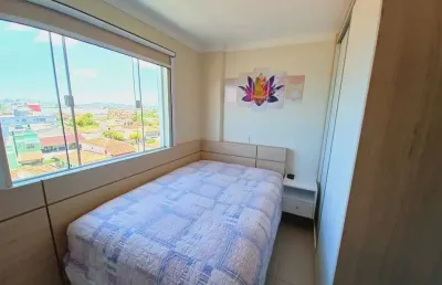 Apartamento mobiliado com 3 dormitórios e 1 vaga de garagem - frente mar em itajubá