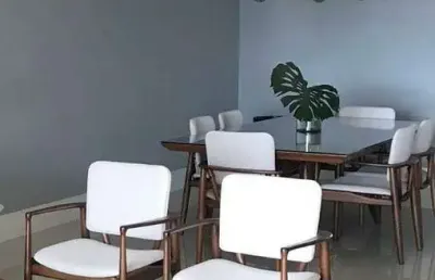 Apartamento locação finamente mobiliado, 155m2, 3 dormitórios (1 suite), 4 vagas ,  jurere -  florianópolis/sc