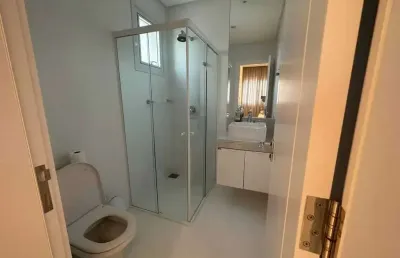 Apartamento mobiliado com 3 suítes e 2 vagas de garagem no centro de balneário camboriú