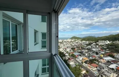 Apartamento com 2 dormitórios sendo 1 suíte e 1 vaga de garagem em balneário camboriú