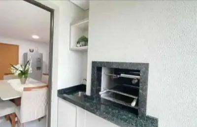 Apartamento mobiliado com 2 quartos sendo 1 suíte e 1 vaga aprox. 100m da praia alegre em penha/sc
