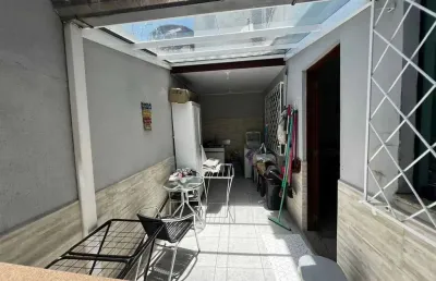 Sobrado com 03 dormitórios , valor de ocasião, no bairro são joão