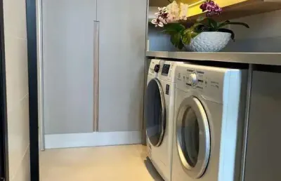 Belíssimo apartamento com 3 dormitórios sendo 1 suíte e 2 vagas no centro de itajaí/sc
