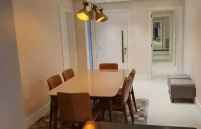 Apartamento mobiliado com 3 suítes e 2 vagas no centro de balneario camboriu- sc