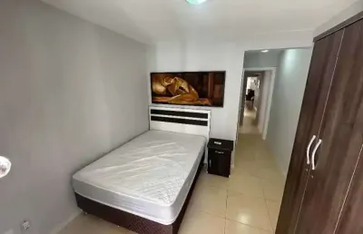 Apartamento 3 dormitórios sendo 1 suíte e 1 vaga de garagem em meia praia