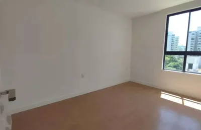Apartamento com 3 dormitórios sendo 1 suíte e 2 vagas de garagem na praia brava em itajaí