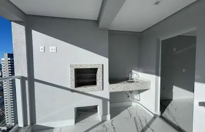 Apartamento com 3 suítes e 3 vagas de garagem no centro itajaí/sc