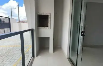 Casa com 2  dormitórios 1 suíte e 1 vaga de garagem no itacolomi a 300 metros da praia