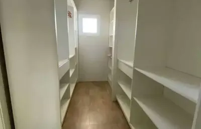 Casa mobiliada no condomínio caledônia com 4 dormitórios sendo 3 suítes e 4 vagas em camboriú