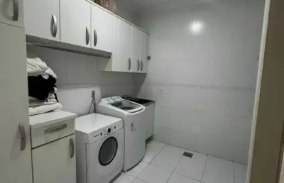 Casa alto padrão com edícula nos fundos 4 dormitórios sendo 2 suítes 4 vagas no fiuza lima em itajaí