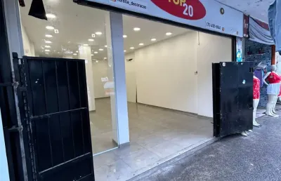 Loja forte de são pedro ,frente de rua ,reformada .