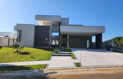 Casa no condomínio portal dos bandeirantes ii em porto feliz