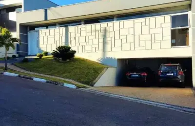 Casa no condomínio portal vale do sol em porto feliz