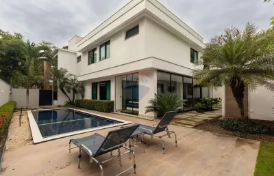 Casa à venda em conomínio exclusiva e mobiliada, alphaville manaus 1,  bairro ponta negra - manaus/am.