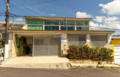 Casa em condomínio fechado com 5 quartos à venda na Rua Imperatriz Guita, 54, Coroado, Manaus