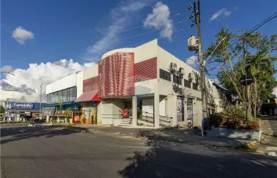 Alugo prédio na avenida pedro teixeira, dom pedro - manaus/am.