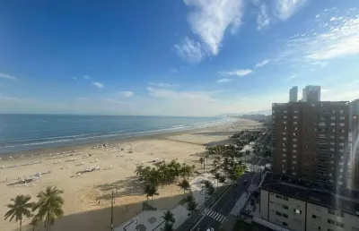 Apartamento no canto do forte com  3 dormitórios sendo 1 suíte praia grande/sp