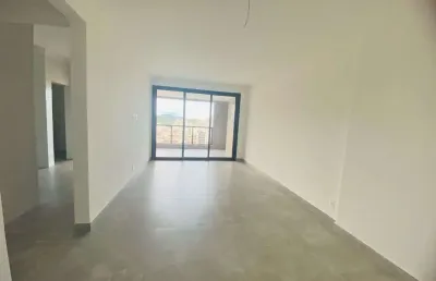 Apartamento duplex com 2 suítes + lavabo com 123m² de área privativa.