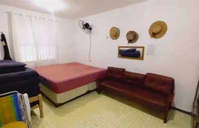 Kitnet sendo o predio frente mar 30 m² com vaga de garagem na tupi