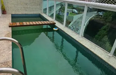 Cobertura duplex de luxo no costa espanha – 2 quartos, 2 suítes e piscina privativa