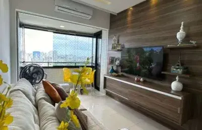 Apartamento - 3/4 com suíte - 90m² - andar alto - armação