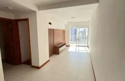 Apartamento - 2/4 com suíte - 68m² - andar alto - barra