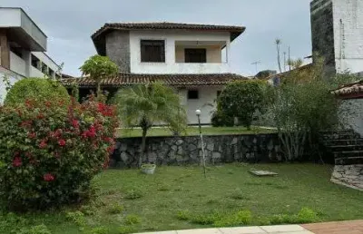 Casa - 5/4 sendo 3 suítes - 285m² - piscina privativa - vilas do atlântico
