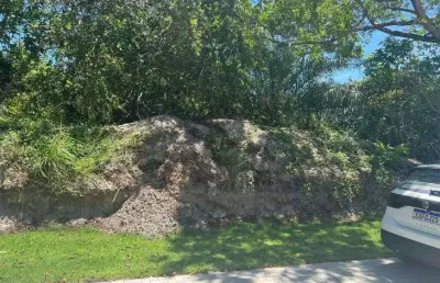 Terreno em condominio - proximo ao mar - praia do forte