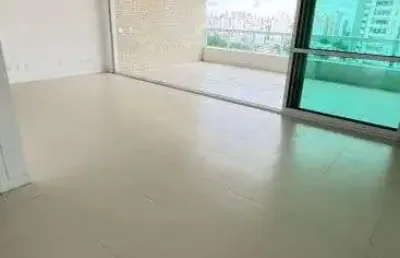 Horto barcelona: excelente 4/4, revertido para 3 suítes