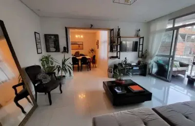 Apartamento - 4 quartos sendo 2 suítes - nascente - costa azul