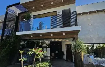 Casa luxuosa - 4 quartos sendo 3 suítes - lauro de freitas