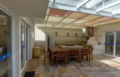 Sobrado com 03 dormitórios sendo 01 suíte com closet e 02 vagas em cond fechado - residencial liberty alto ipiranga