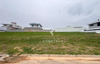 Terreno à venda no loteamento residencial arborais.