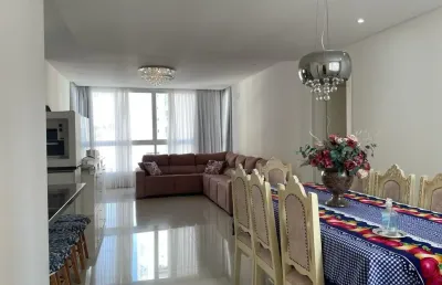 Apartamento com 3 quartos para alugar na Rua 620, 110, Centro, Balneário Camboriú