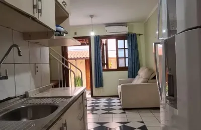 Casa em condomínio fechado com 2 quartos à venda na Rua Professor Joaquim Louzada, 300, Camaquã, Porto Alegre