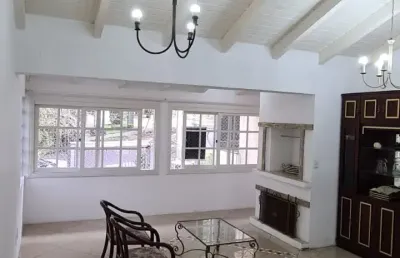 Casa à venda ,  3 quartos e 2 vagas no cristo redentor