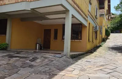 Casa em condomínio fechado com 3 quartos para alugar na Rua Edgar Luiz Schneider, 54, Jardim Isabel, Porto Alegre
