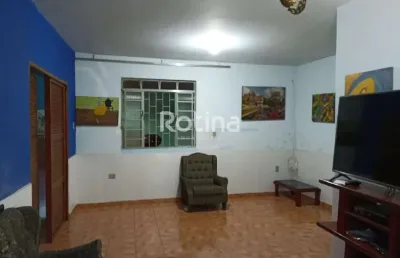 Casa à venda, 4 quartos, pacaembu - uberlândia/mg - rotina imobiliária