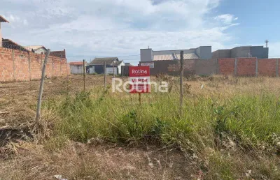 Ótimo terreno, plano, sol da manhã, localização privilegiada no loteamento new golden ville.