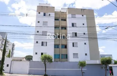 Lindo apartamento de 3 quartos e 1 suíte, com 80 m² perto do praia clube