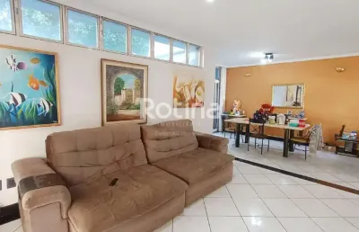 Casa à venda, 4 quartos, centro - uberlândia/mg - rotina imobiliária