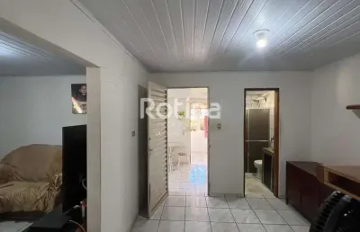Casa à venda, 6 quartos, custódio pereira - uberlândia/mg - rotina imobiliária